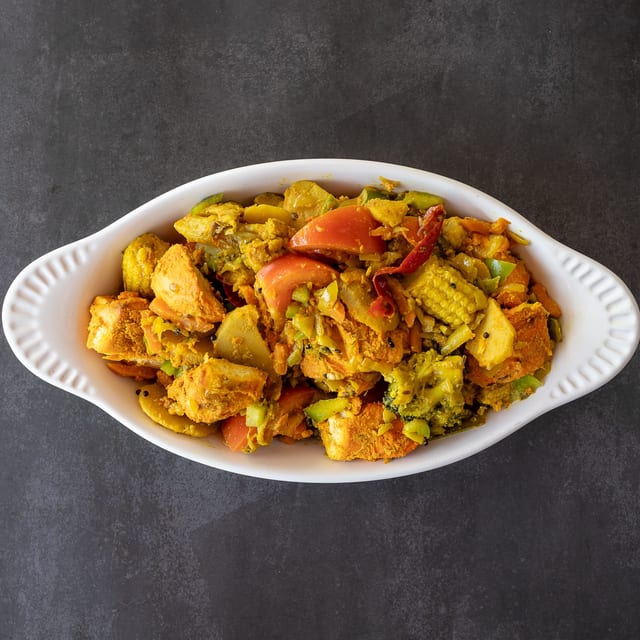 Chicken Tikka Jalfrezi.